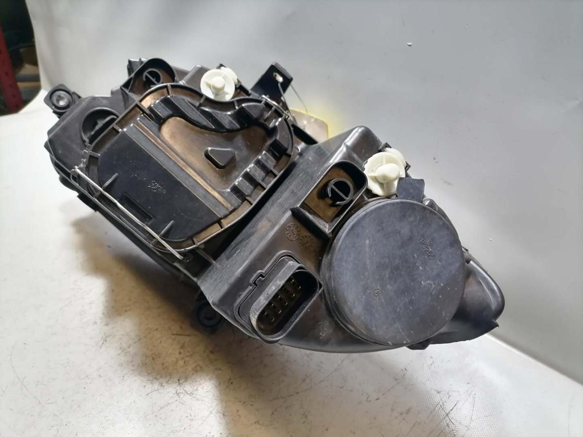 Seat Leon 1P Facelift Scheinwerfer vorn rechts Halogen Zubeh&ouml;r Bj.2009